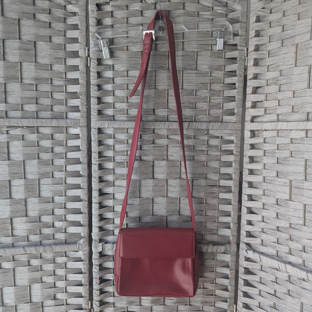 Vtg‎ Lamarthe Crossbody Bag Red Leather Flap Adjustable Strap Made in Italy EUC